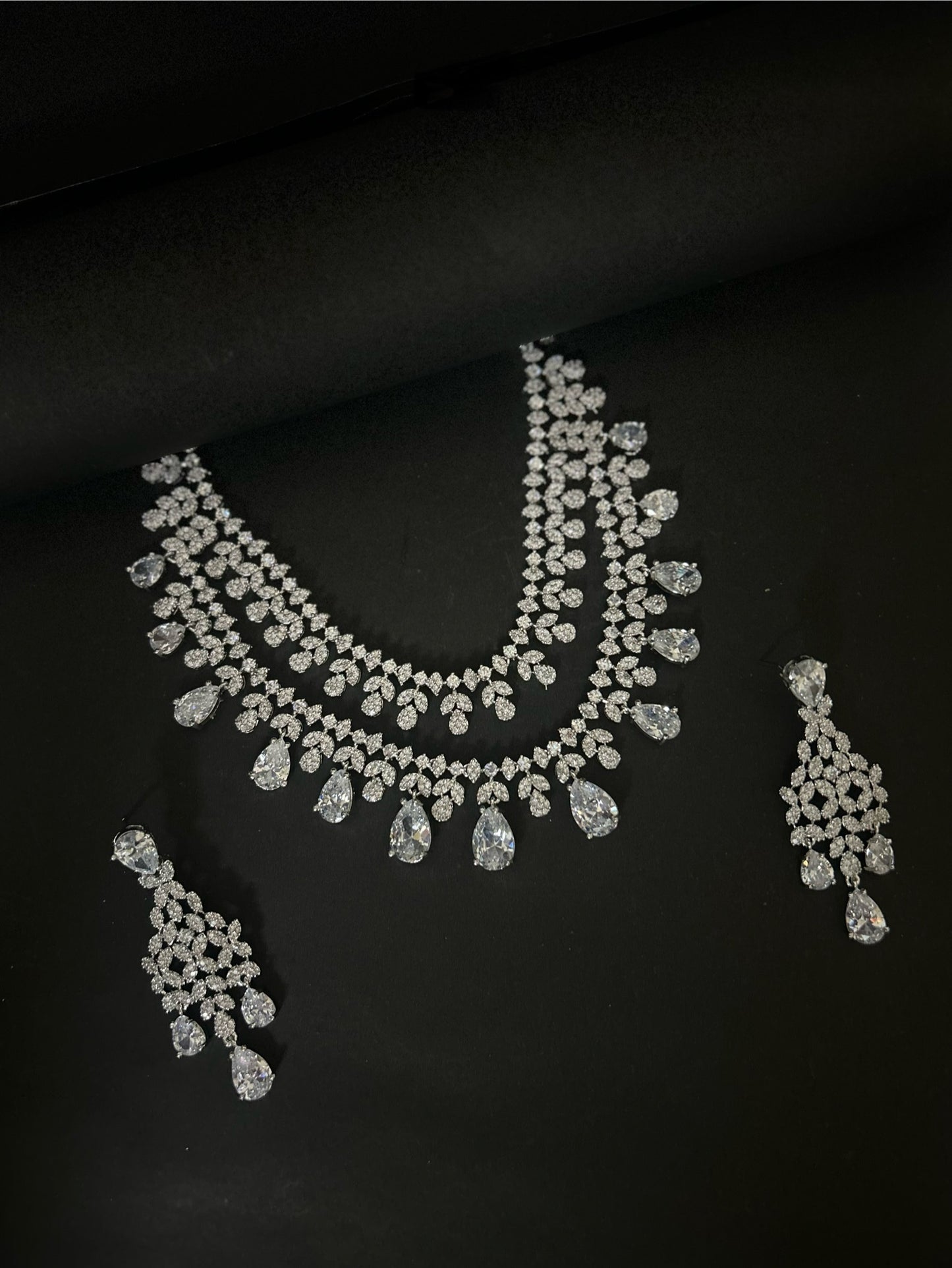 Kiara Necklace Set